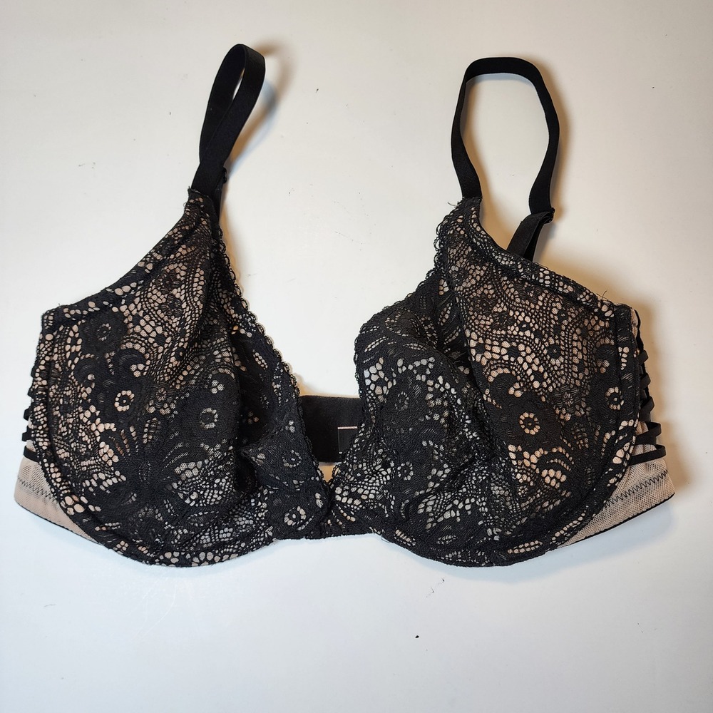 Victorias Secret Very Sexy Unlined Plunge Bra Black Lace Grommet 34DDD F75